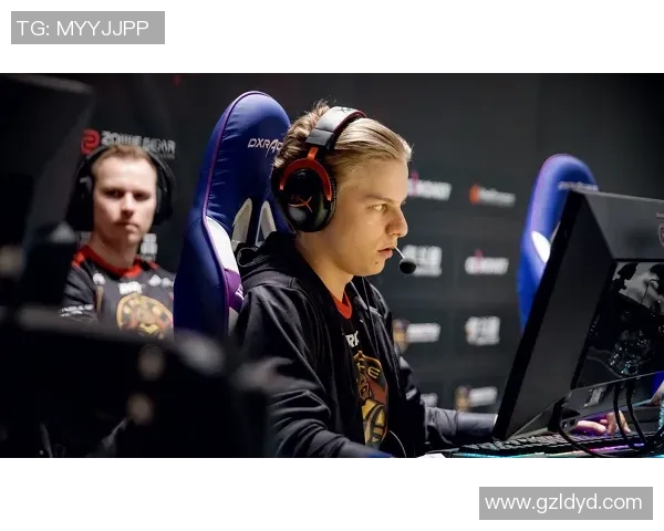 V5战队在Major赛积分榜中以53分稳居第一引领全局竞争态势